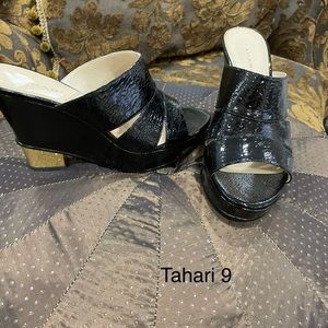 Tahari Mule